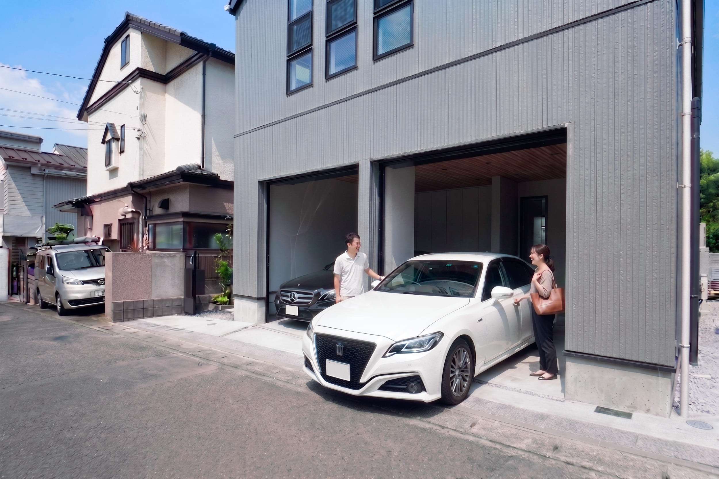 愛車でパートナーと2人でお出かけ